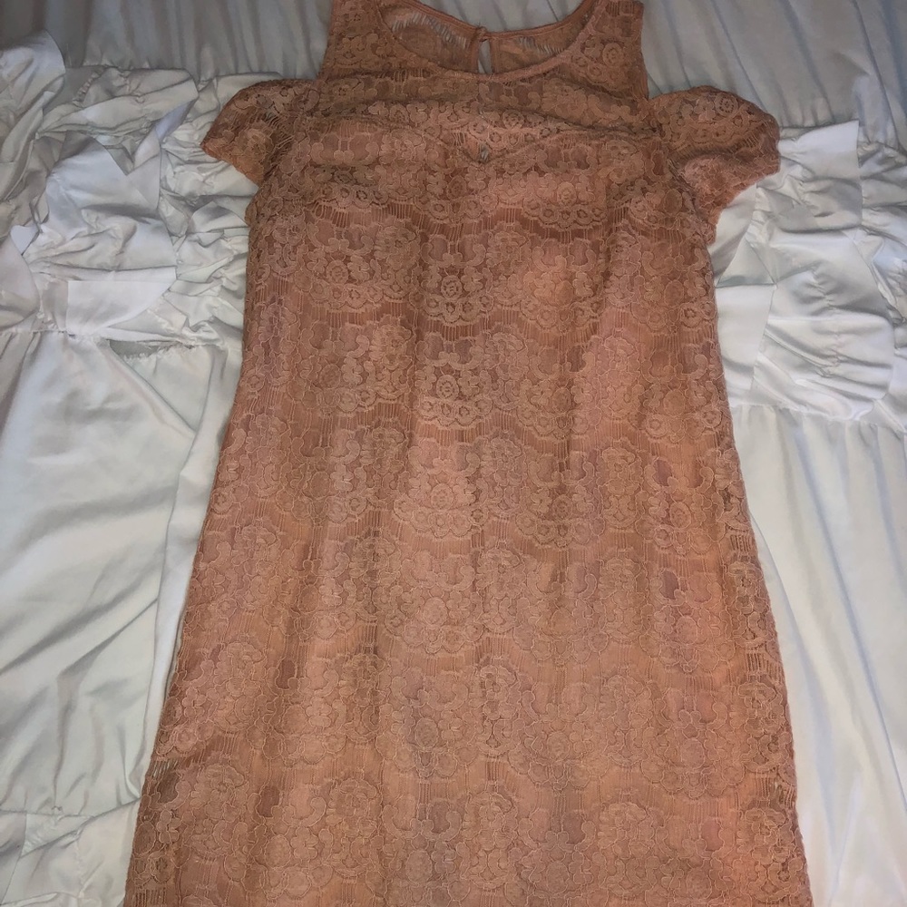 off the shoulder dress with sweetheart neckline